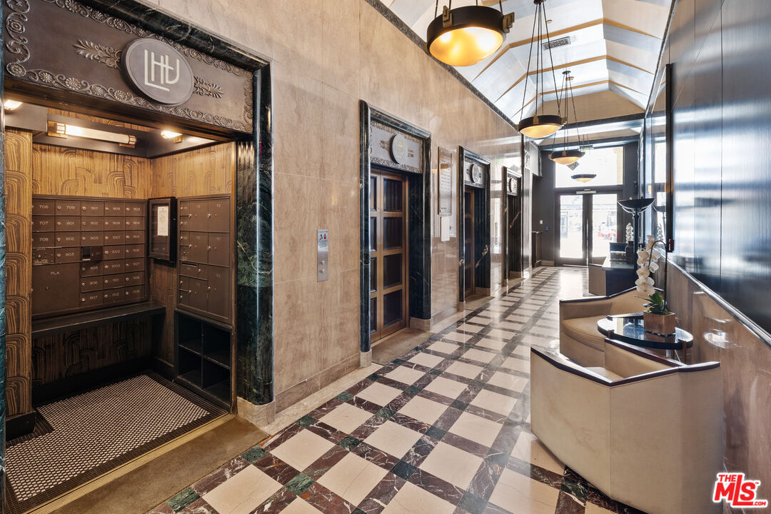 6253 Hollywood Blvd Unit: 503