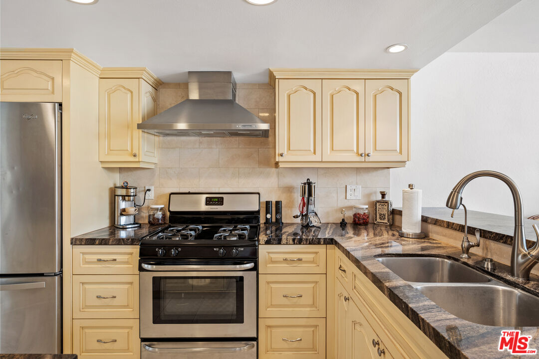 4315 Freedom Dr Unit: 7