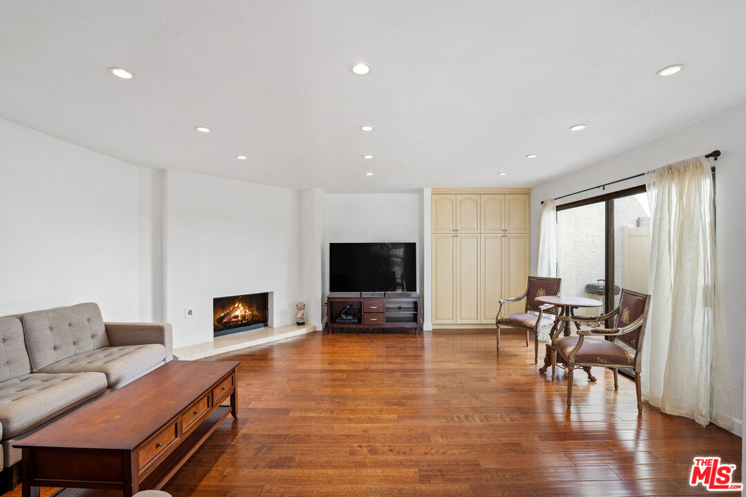 4315 Freedom Dr Unit: 7