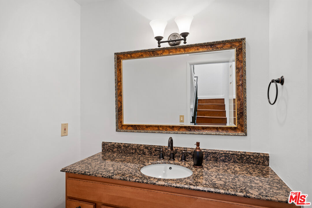 4315 Freedom Dr Unit: 7