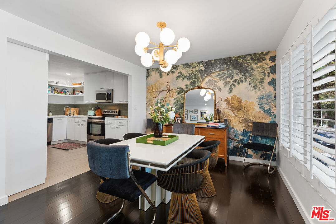 165 N Swall Dr Unit: 201