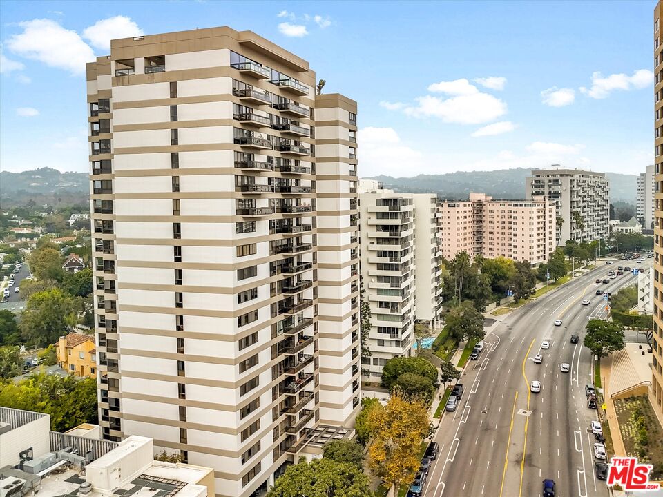 10445 Wilshire Blvd Unit: 904