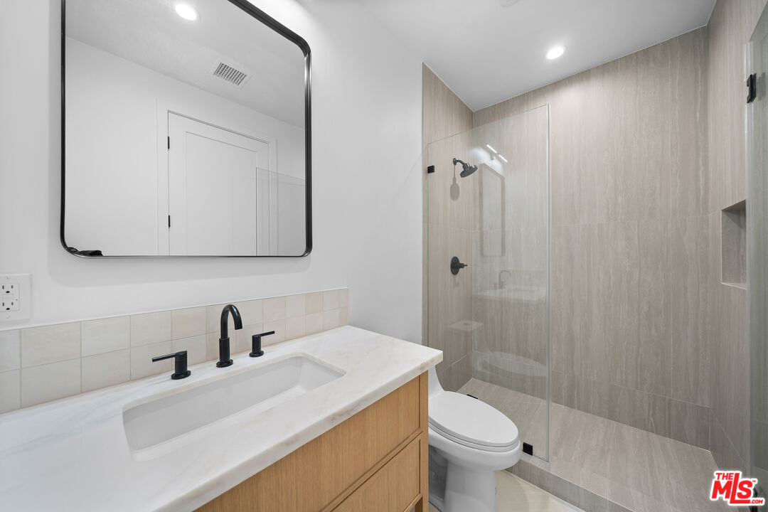 1688 N Sierra Bonita Ave