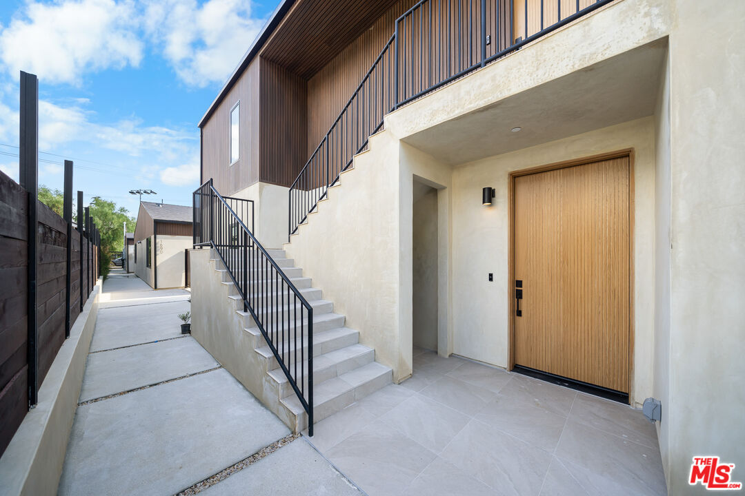 1688 N Sierra Bonita Ave