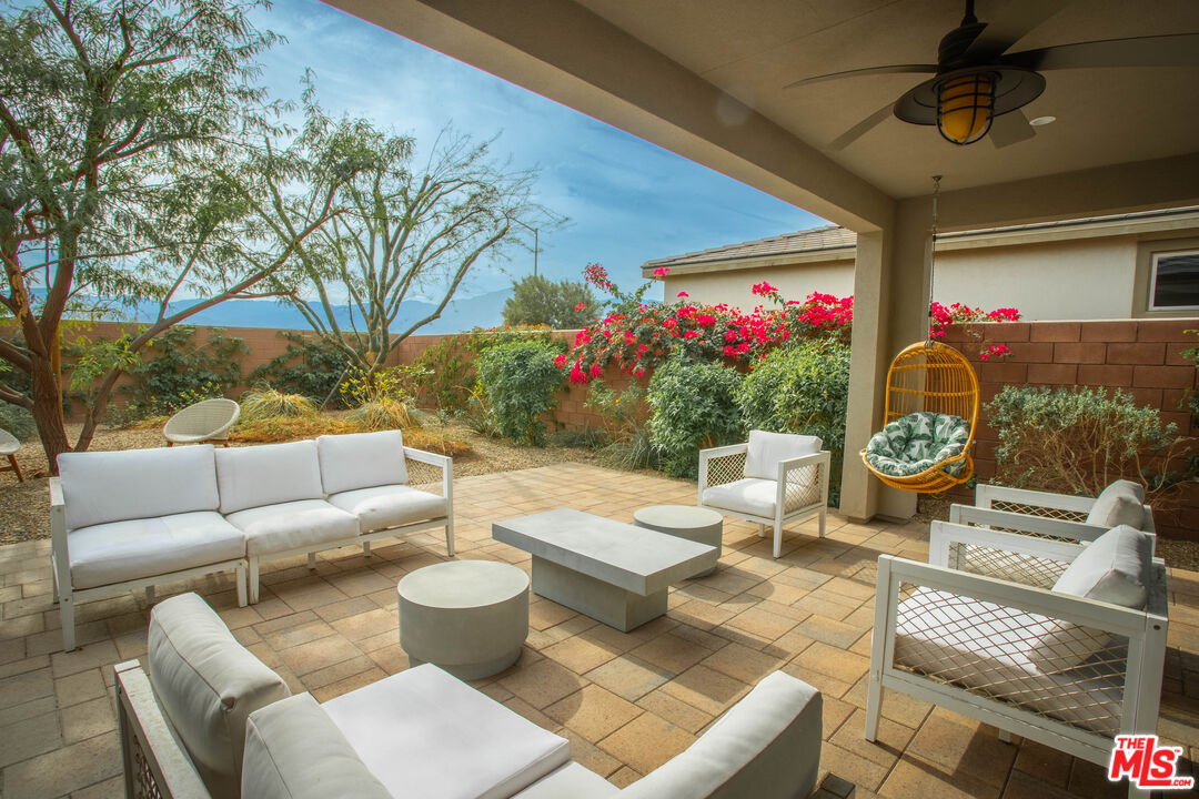 82425 Murray Canyon Dr