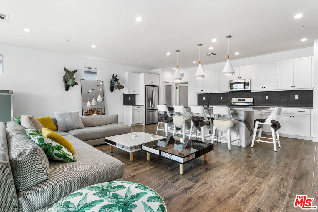 82425 Murray Canyon Dr