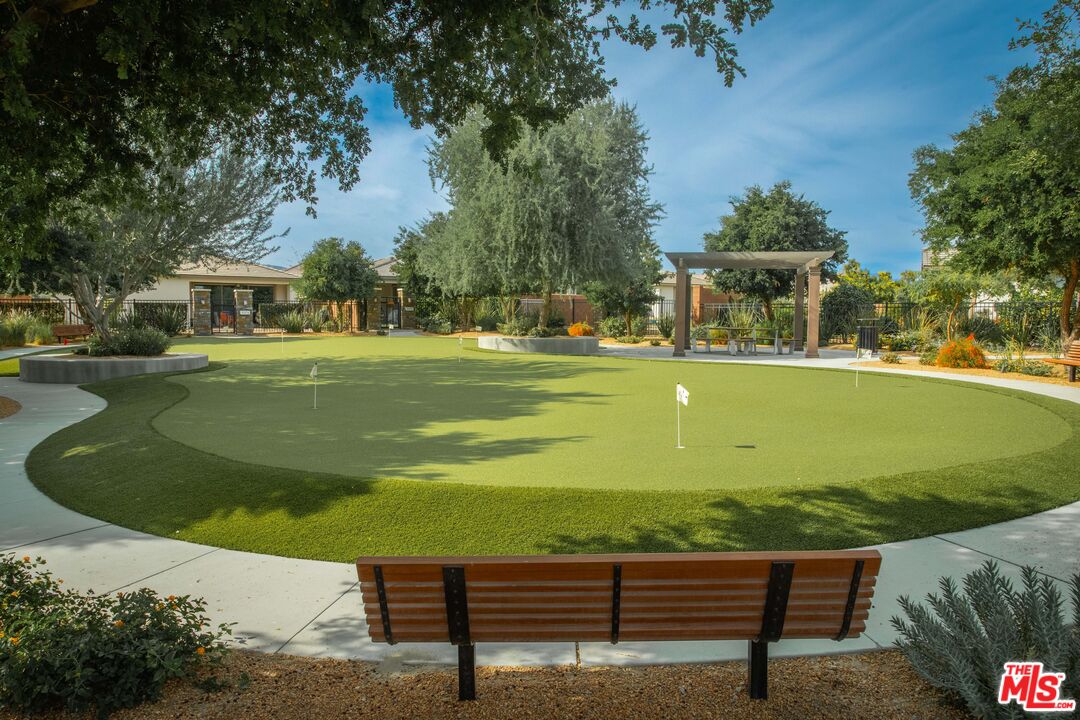 82425 Murray Canyon Dr