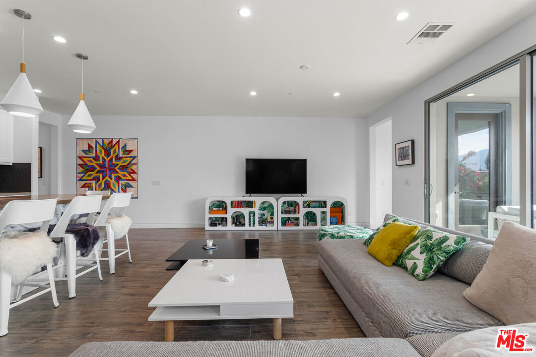 82425 Murray Canyon Dr