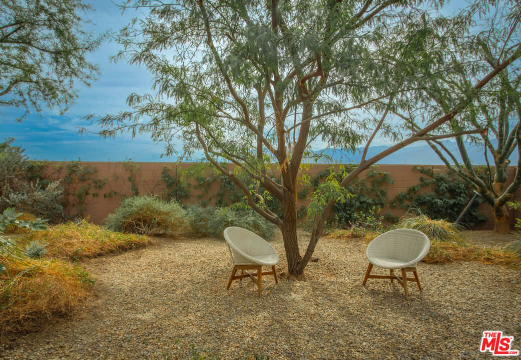 82425 Murray Canyon Dr