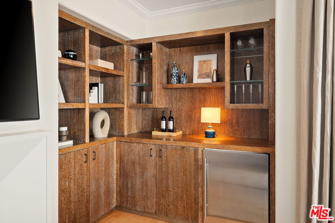 11916 Gorham Ave Unit: 302