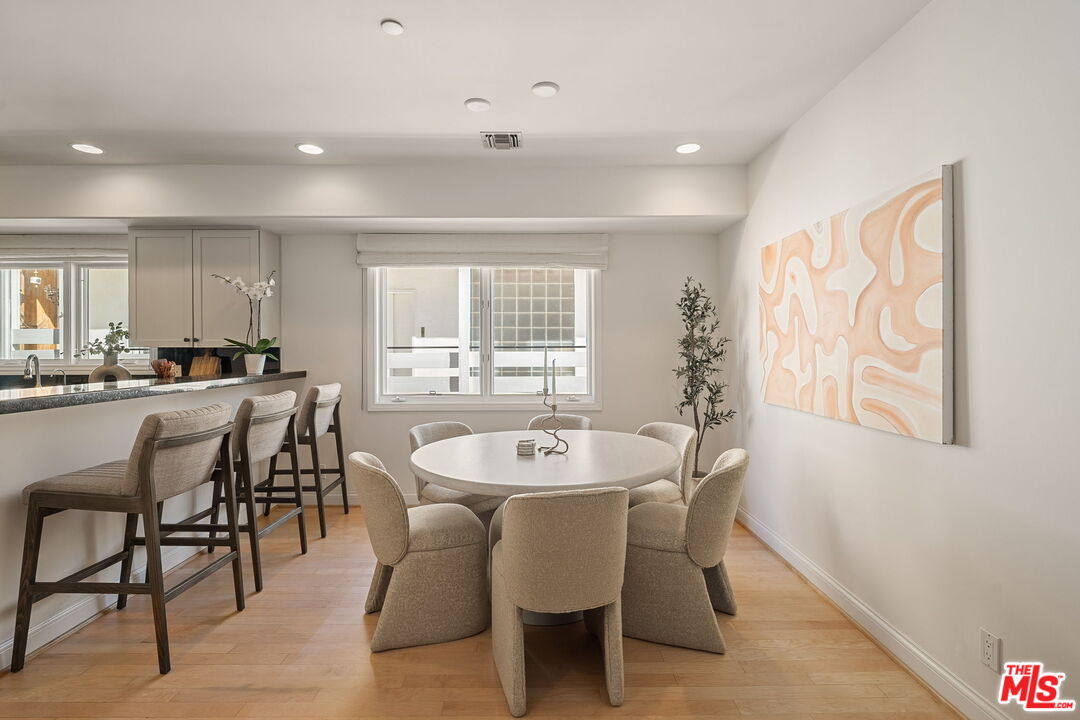 11916 Gorham Ave Unit: 302