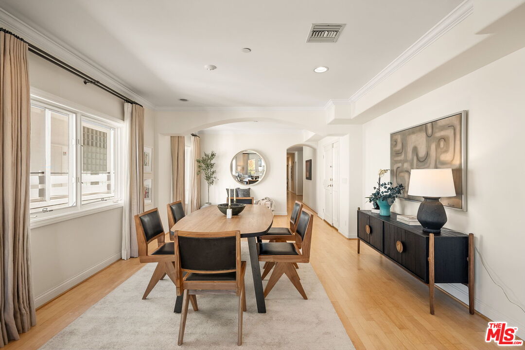 11916 Gorham Ave Unit: 302