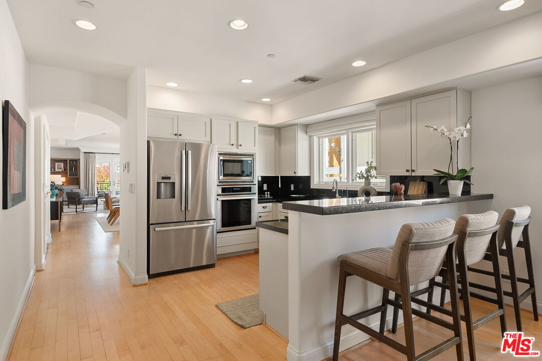 11916 Gorham Ave Unit: 302