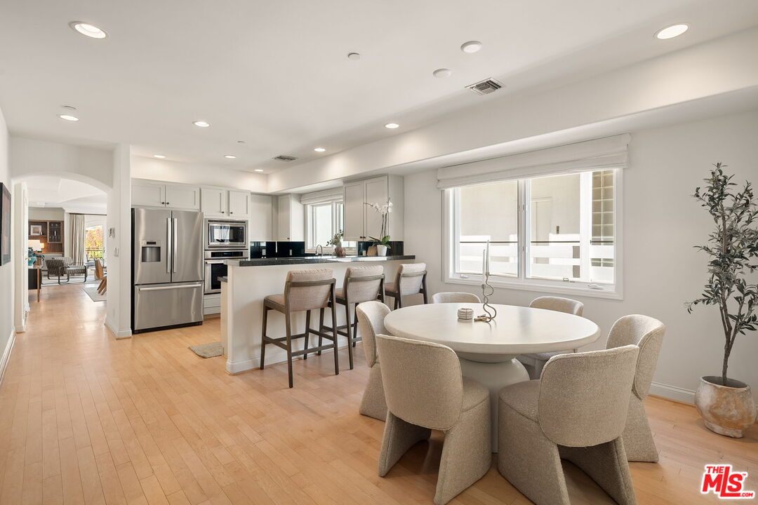 11916 Gorham Ave Unit: 302