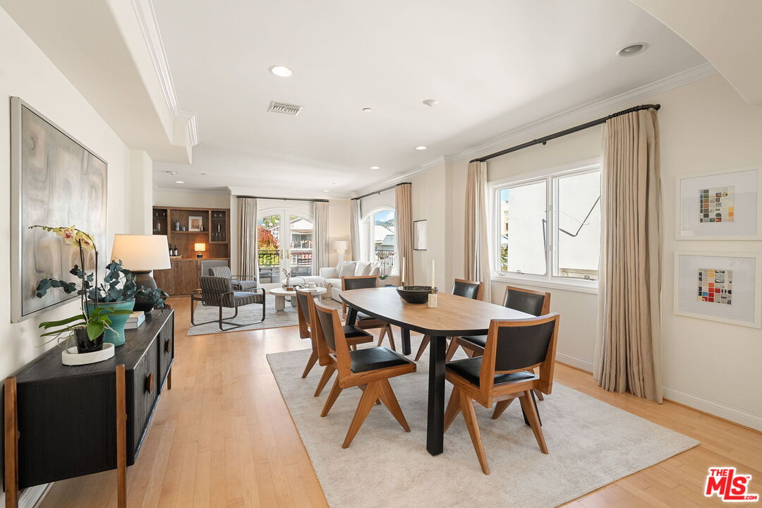 11916 Gorham Ave Unit: 302