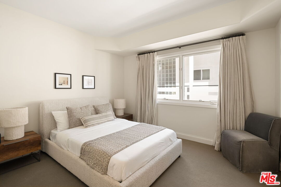 11916 Gorham Ave Unit: 302