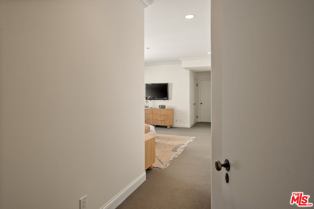 11916 Gorham Ave Unit: 302