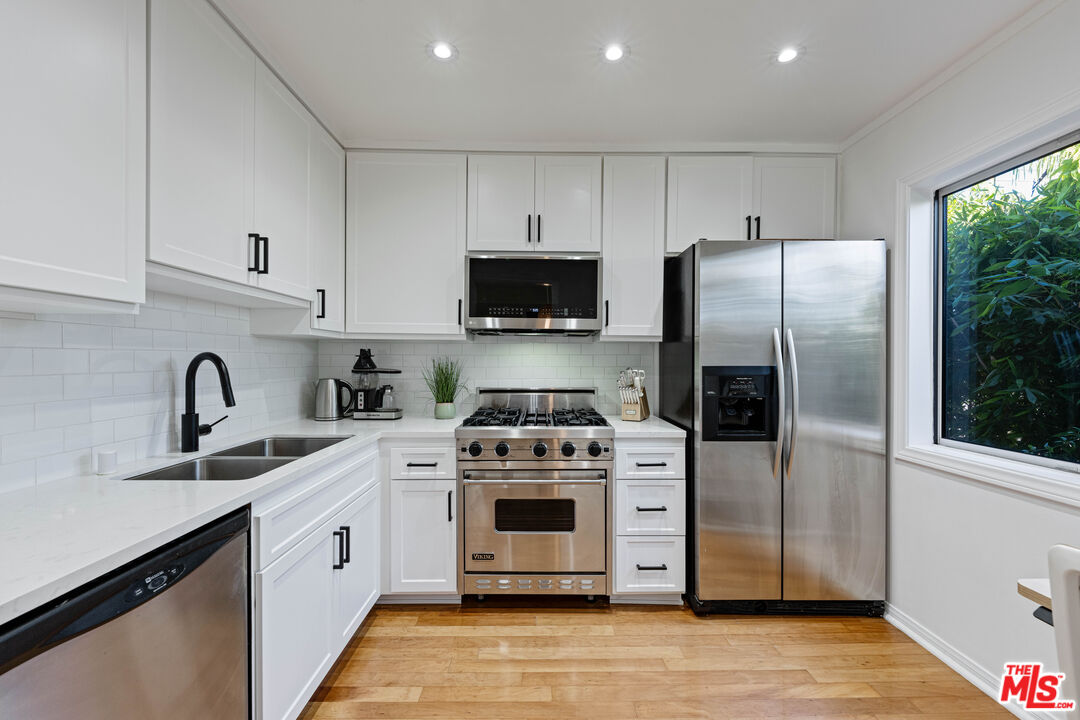 832 Euclid St Unit: 203