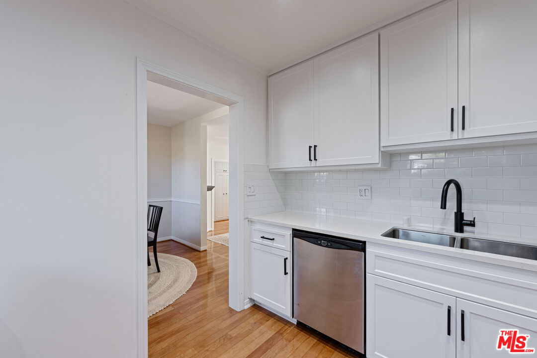 832 Euclid St Unit: 203