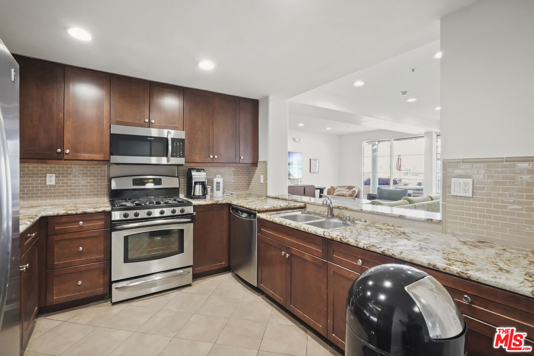 360 W Avenue 26 Unit: 318