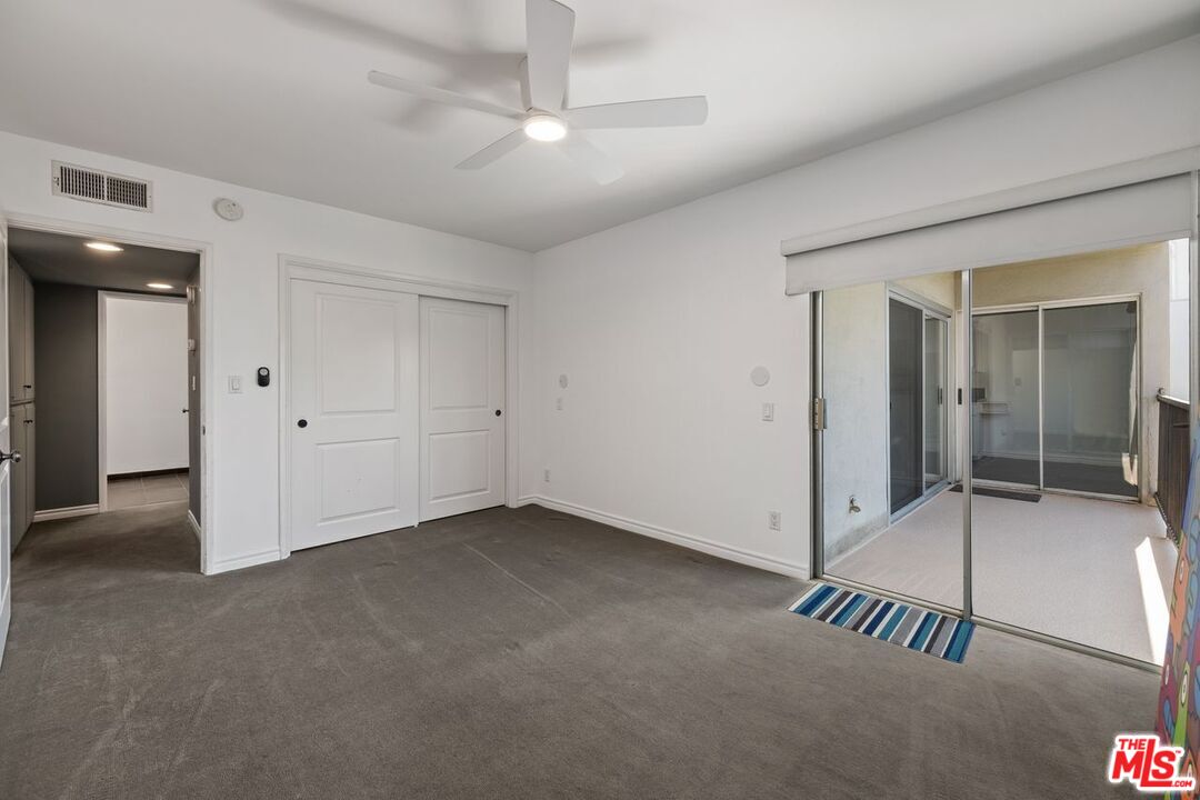 949 N Kings Rd Unit: 309