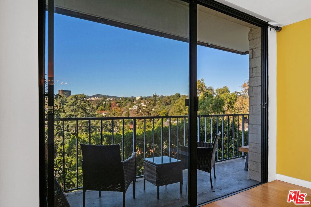 10535 Wilshire Blvd Unit: 904