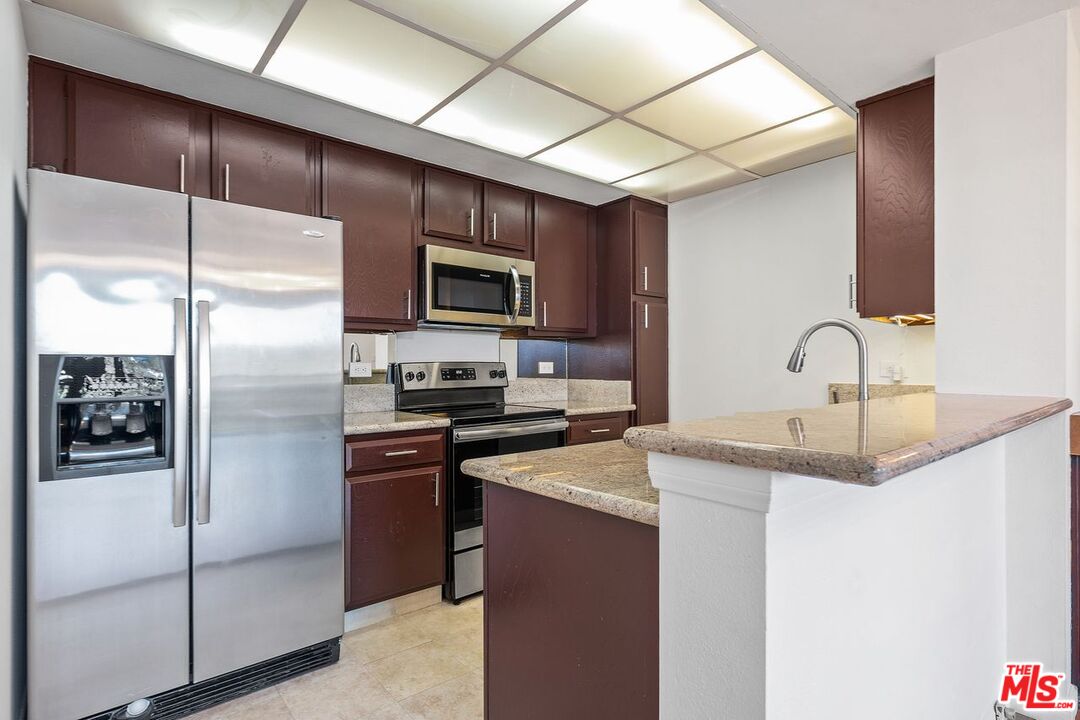 10535 Wilshire Blvd Unit: 904