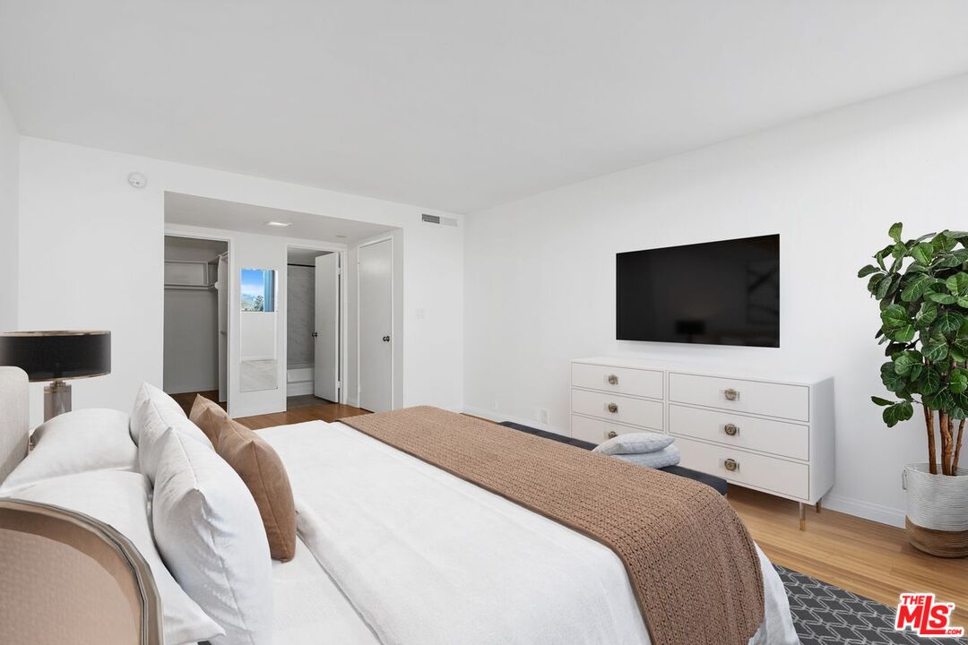 10535 Wilshire Blvd Unit: 904