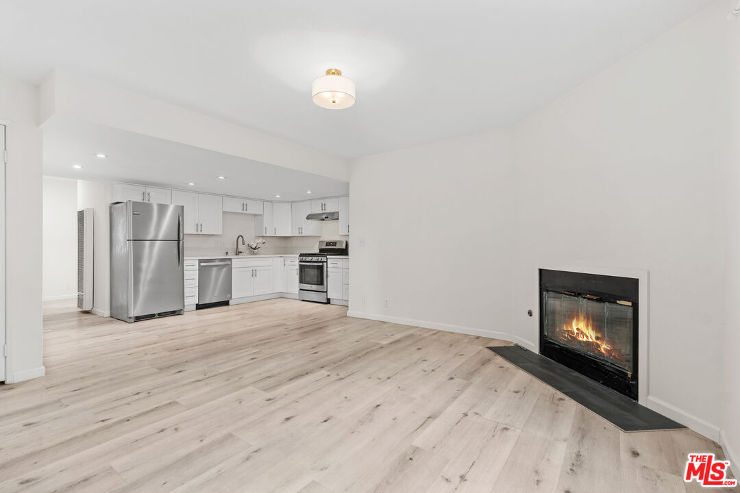 1802 Purdue Unit: UNIT B