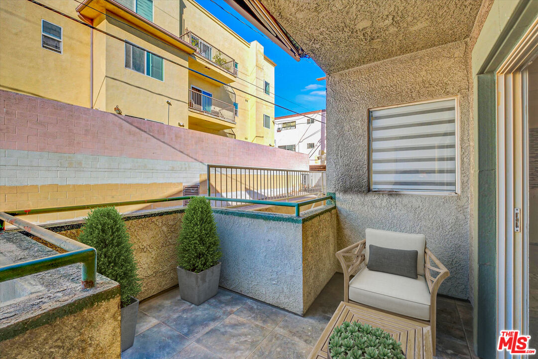 621 E Olive Ave Unit: 106