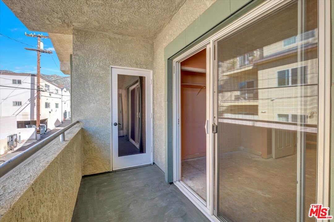 621 E Olive Ave Unit: 106