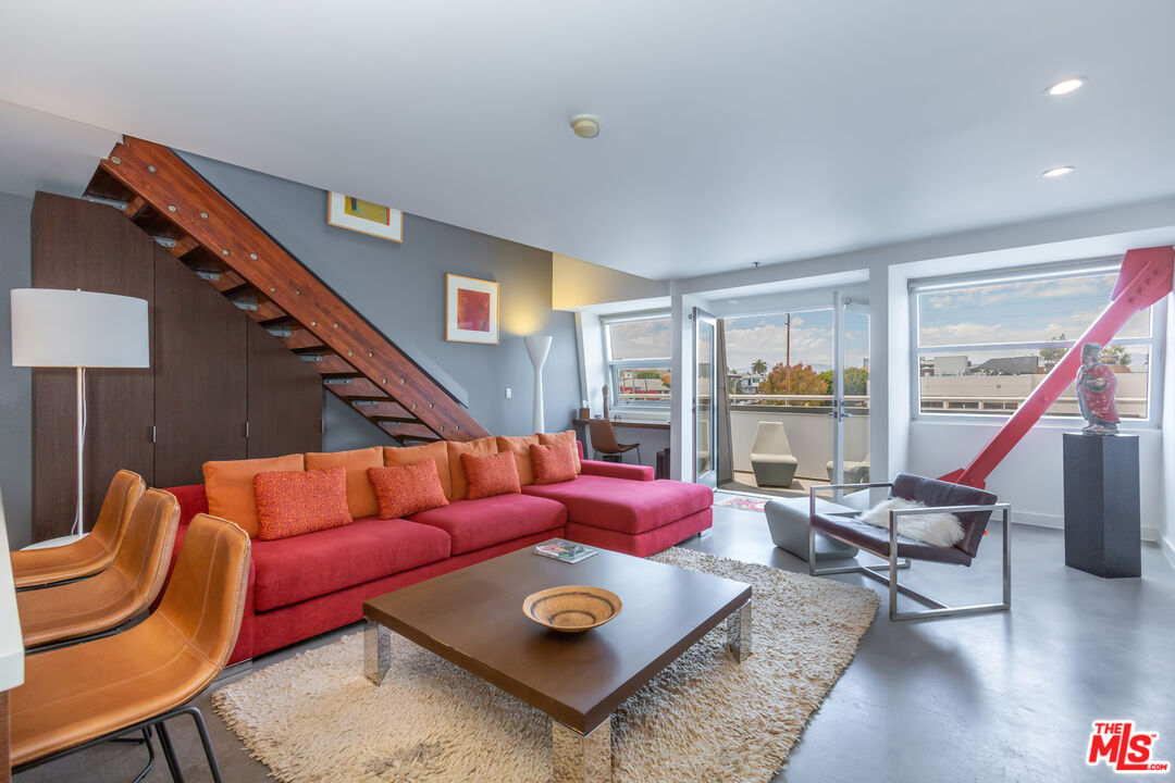 615 Hampton Dr Unit: A304