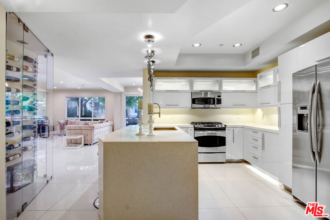 11921 Dorothy St Unit: 102