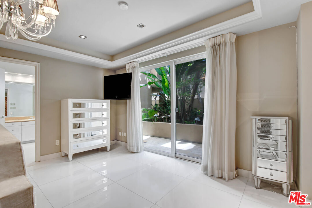 11921 Dorothy St Unit: 102