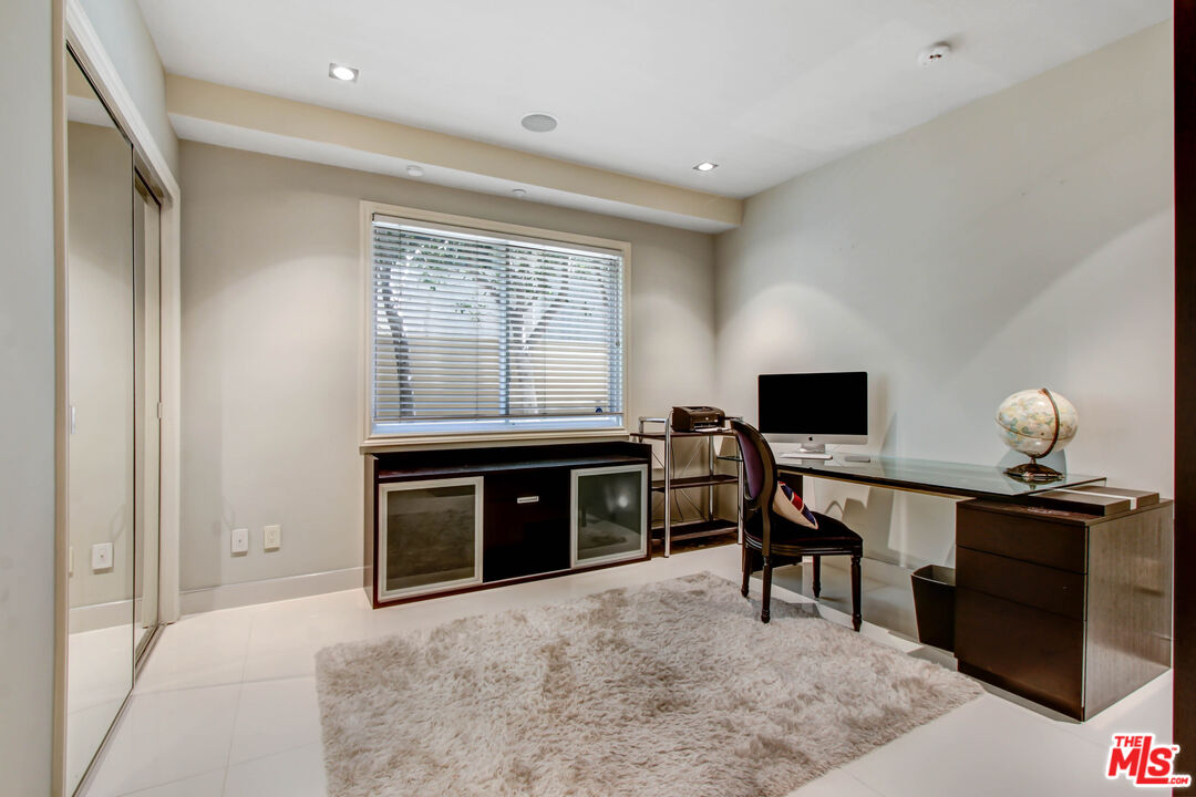 11921 Dorothy St Unit: 102