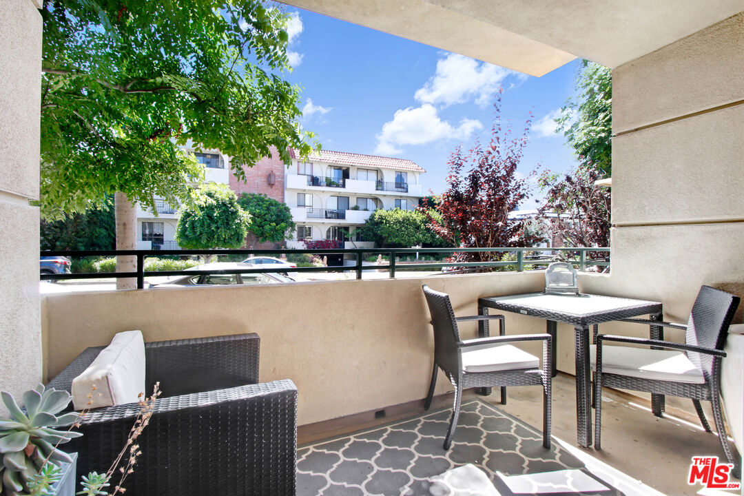 11921 Dorothy St Unit: 102