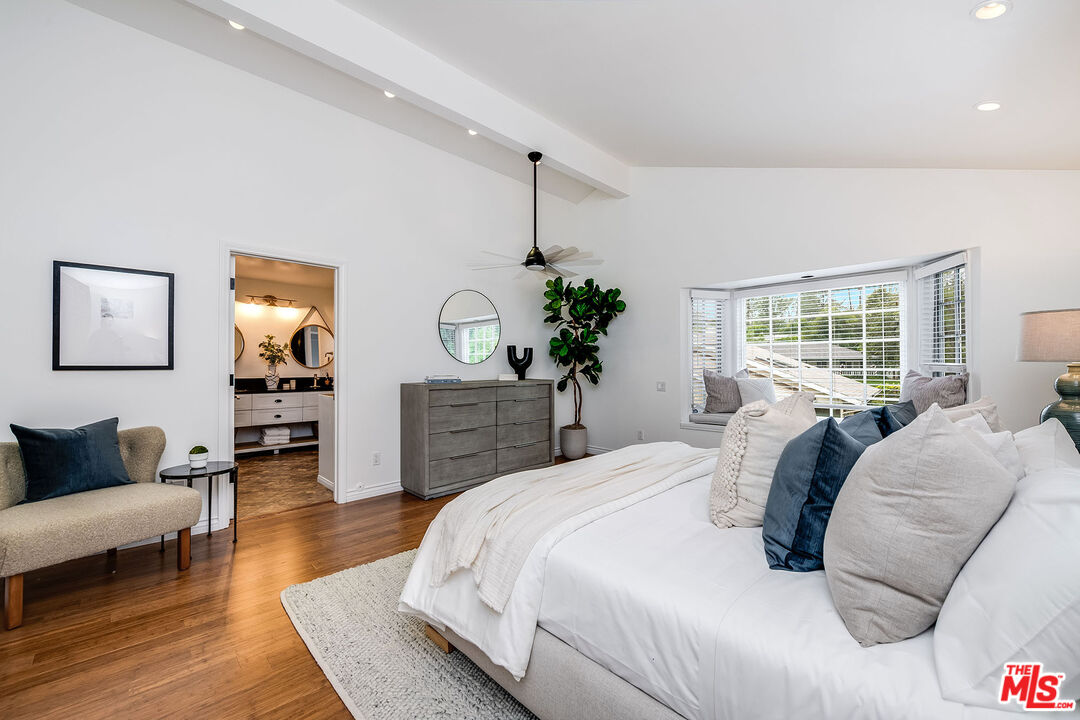 4665 San Feliciano Dr