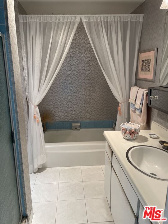 2160 Century Park East Unit: 403