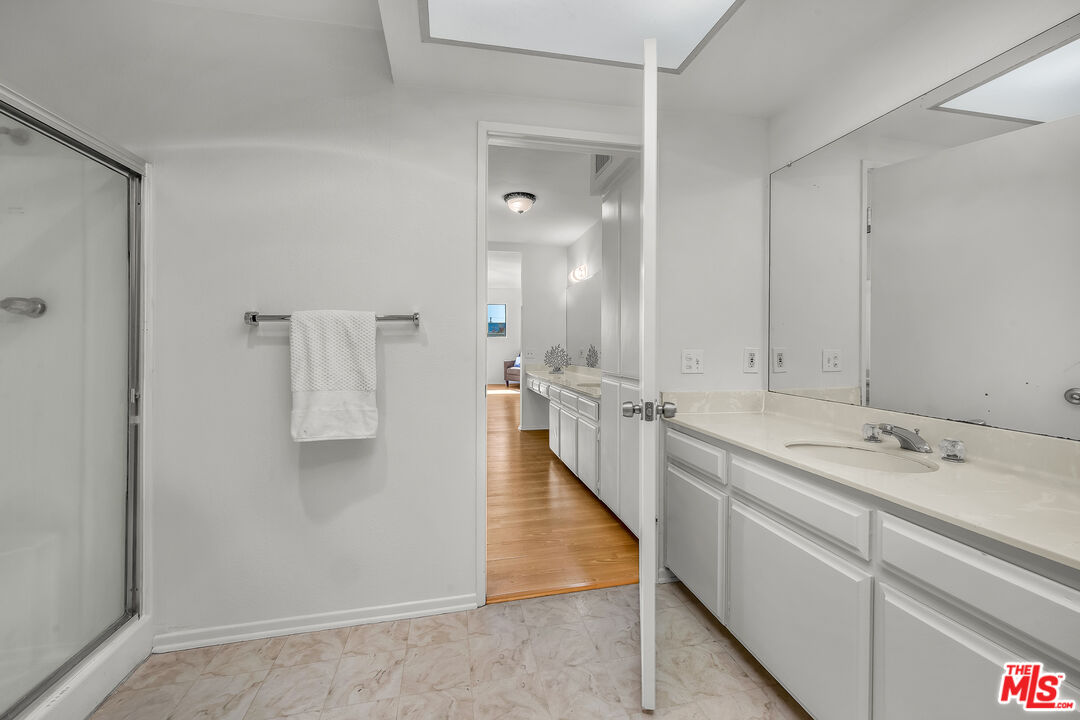 14804 Magnolia Blvd Unit: 12