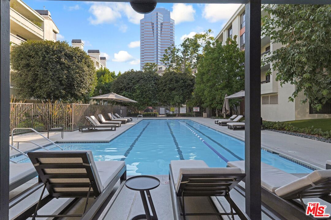 2131 Century Park Ln Unit: 203