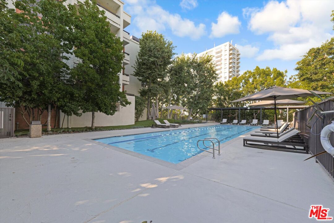 2131 Century Park Ln Unit: 203