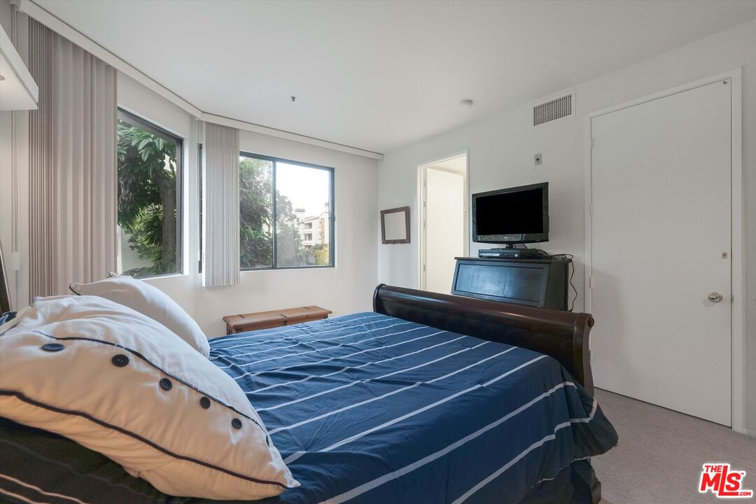 2131 Century Park Ln Unit: 203