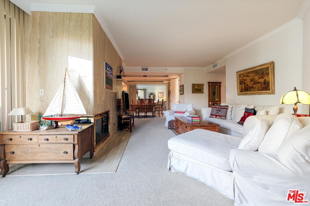 2131 Century Park Ln Unit: 203