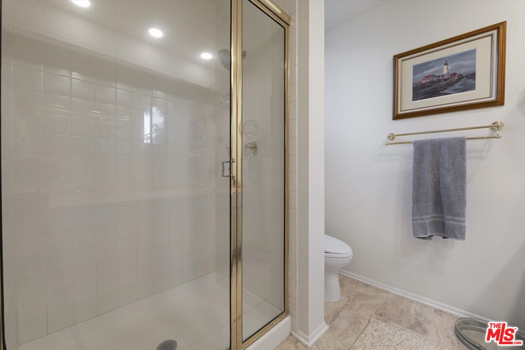 2131 Century Park Ln Unit: 203