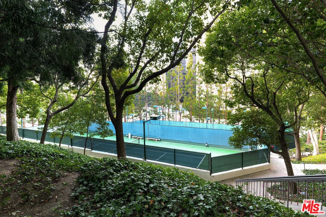 2131 Century Park Ln Unit: 203