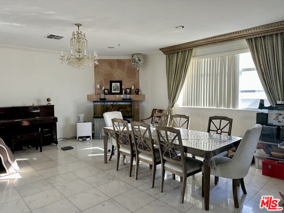 1132 S SHENANDOAH ST Unit: PH