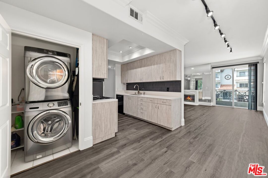 1516 Hi Point St Unit: 101