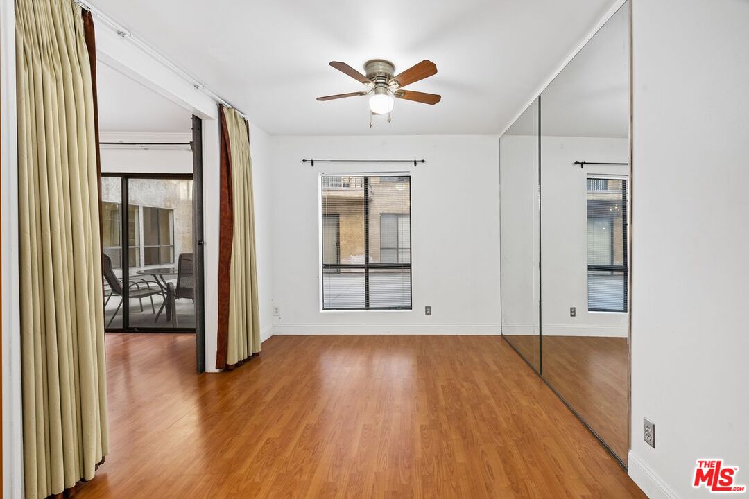 1735 N Fuller Ave Unit: 121