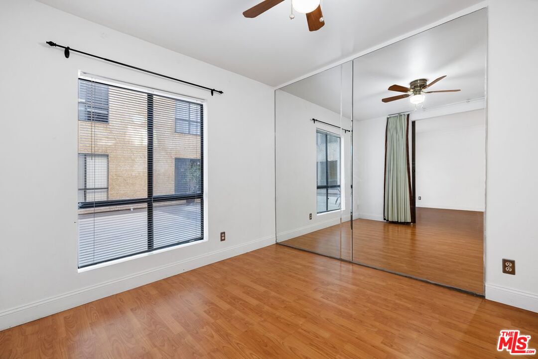 1735 N Fuller Ave Unit: 121