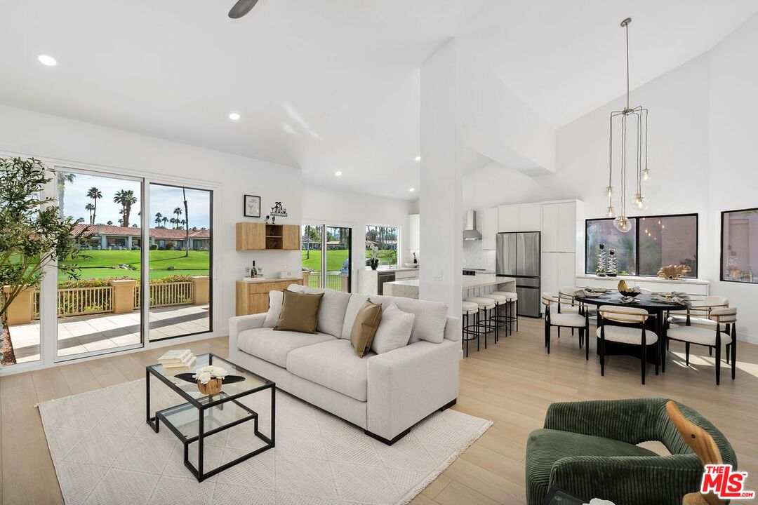 38592 Nasturtium Way